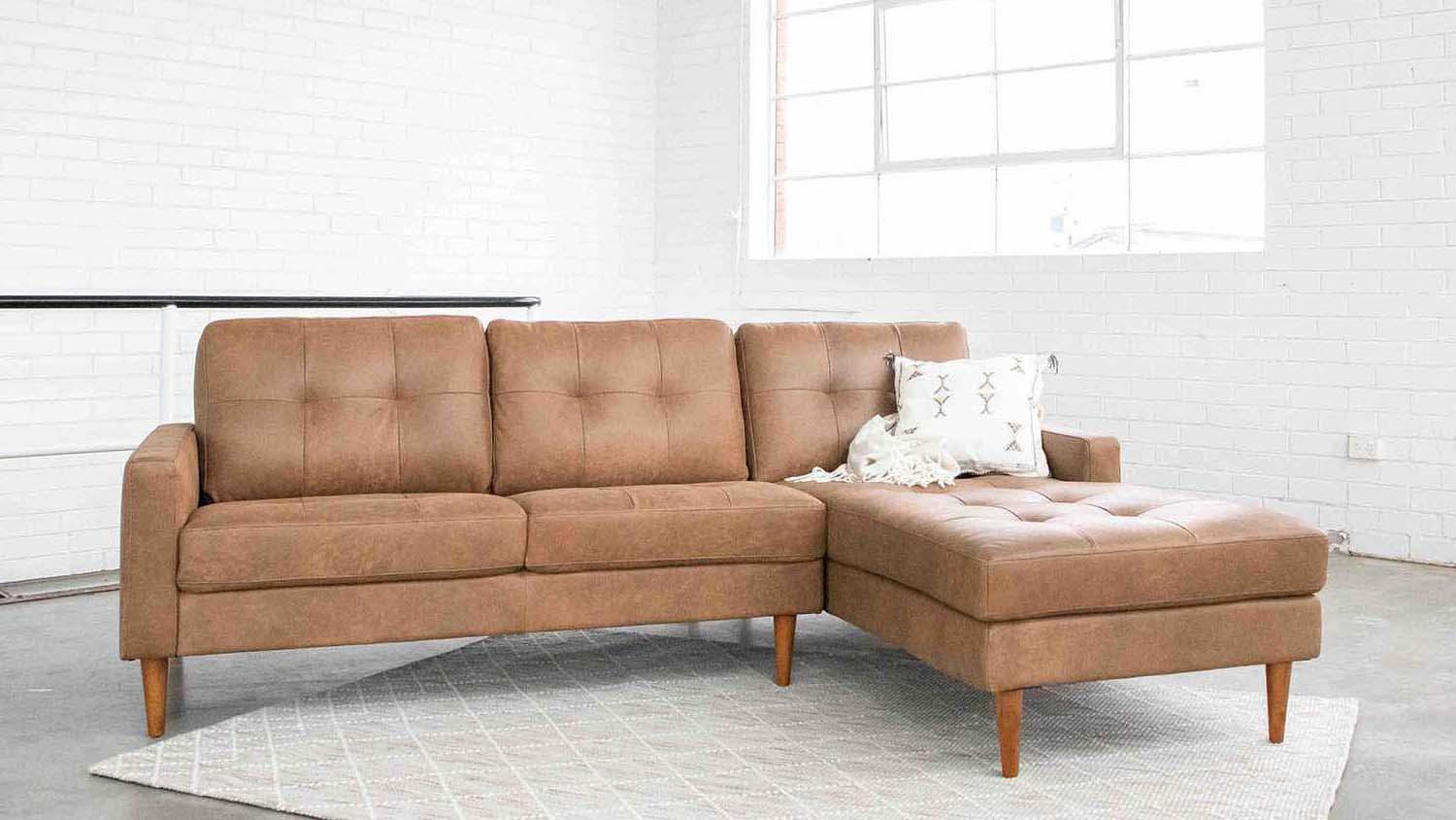 Classic Leather Right Side Facing Chaise Lounge