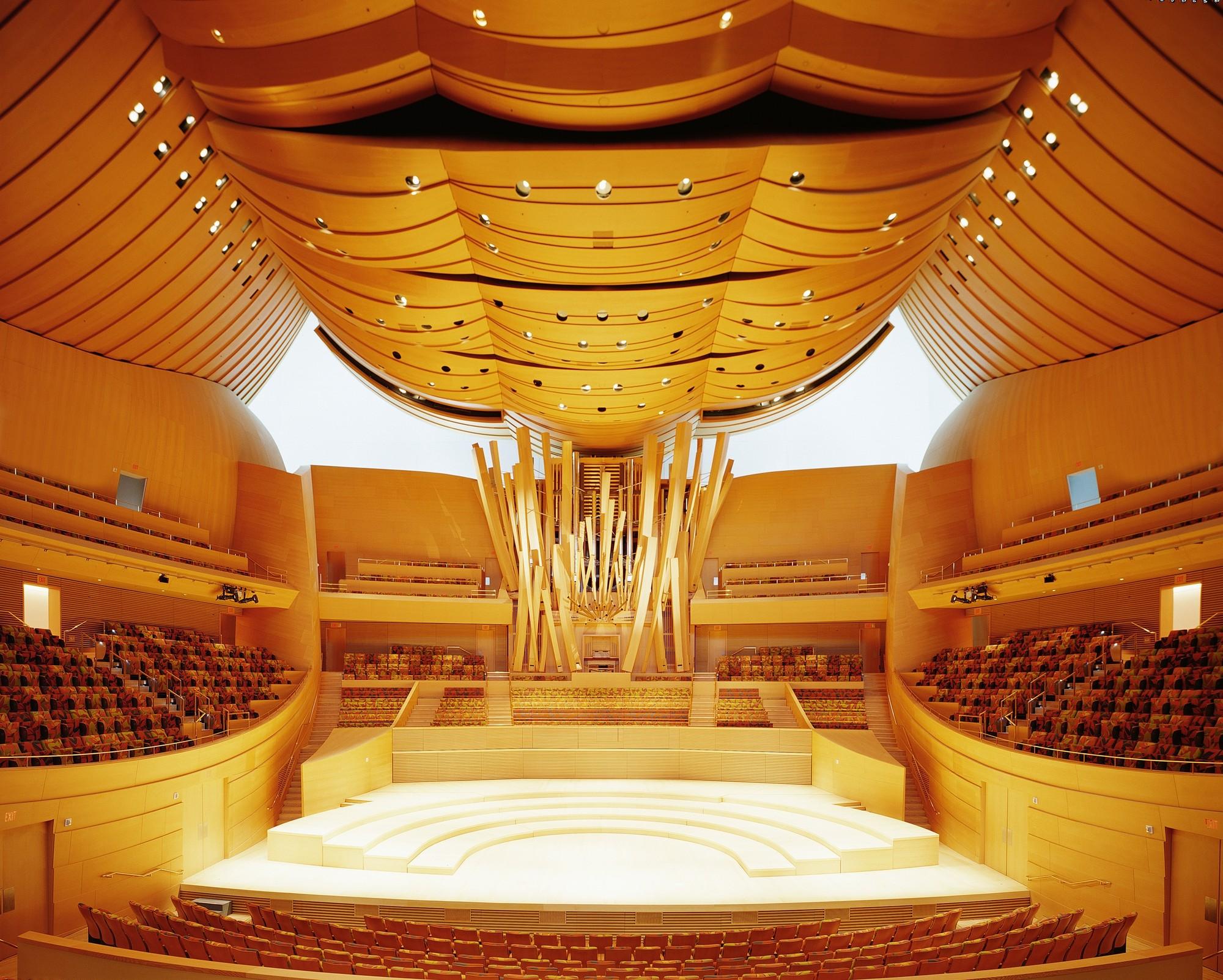 The Walt Disney Concert Hall: A Masterpiece Of Architecture And Design By Frank Gehry