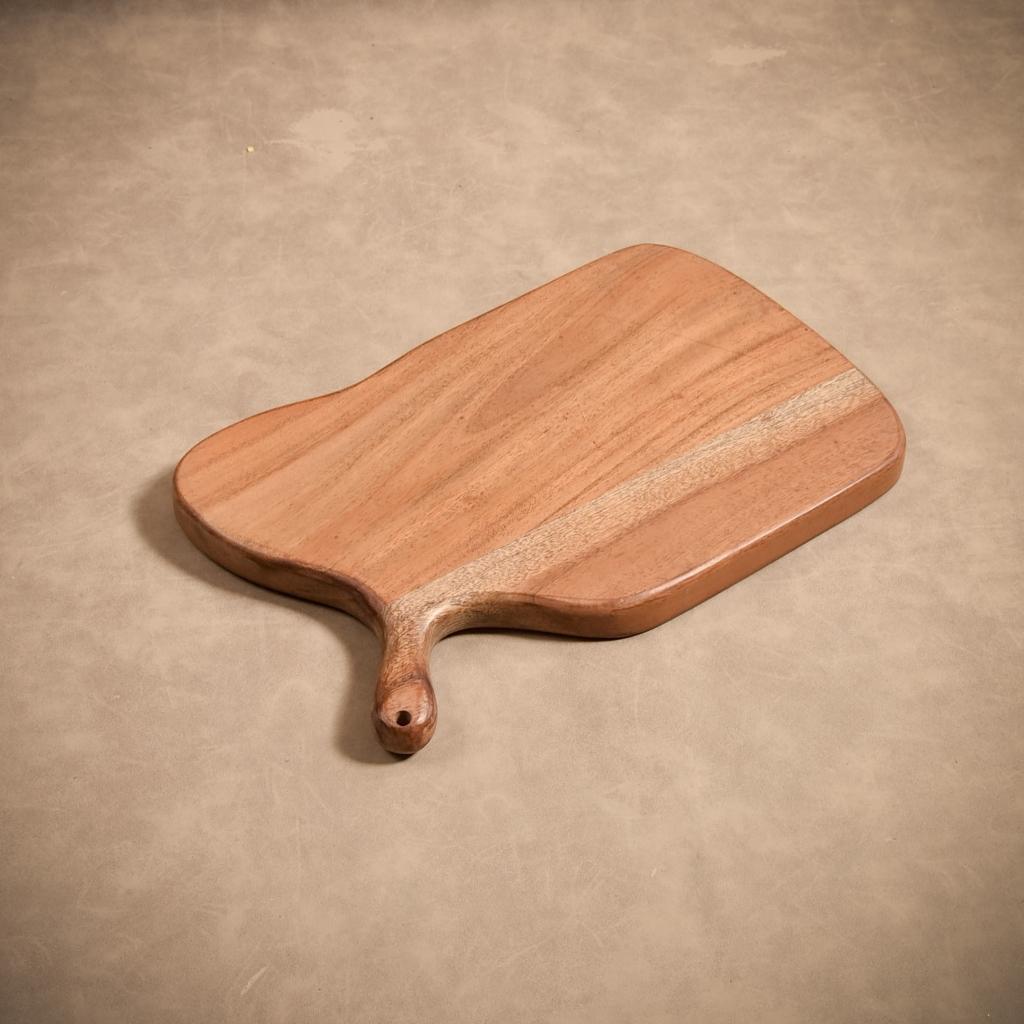 CHOPPING BOARD