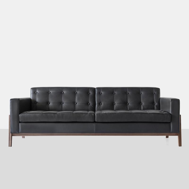 EktΩr / Sofa