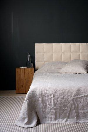 QUILTED BED HEADBOARD