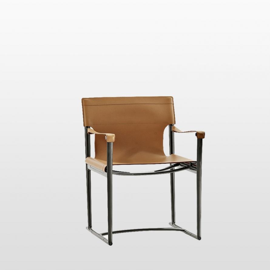 Cadeira • Be07-04