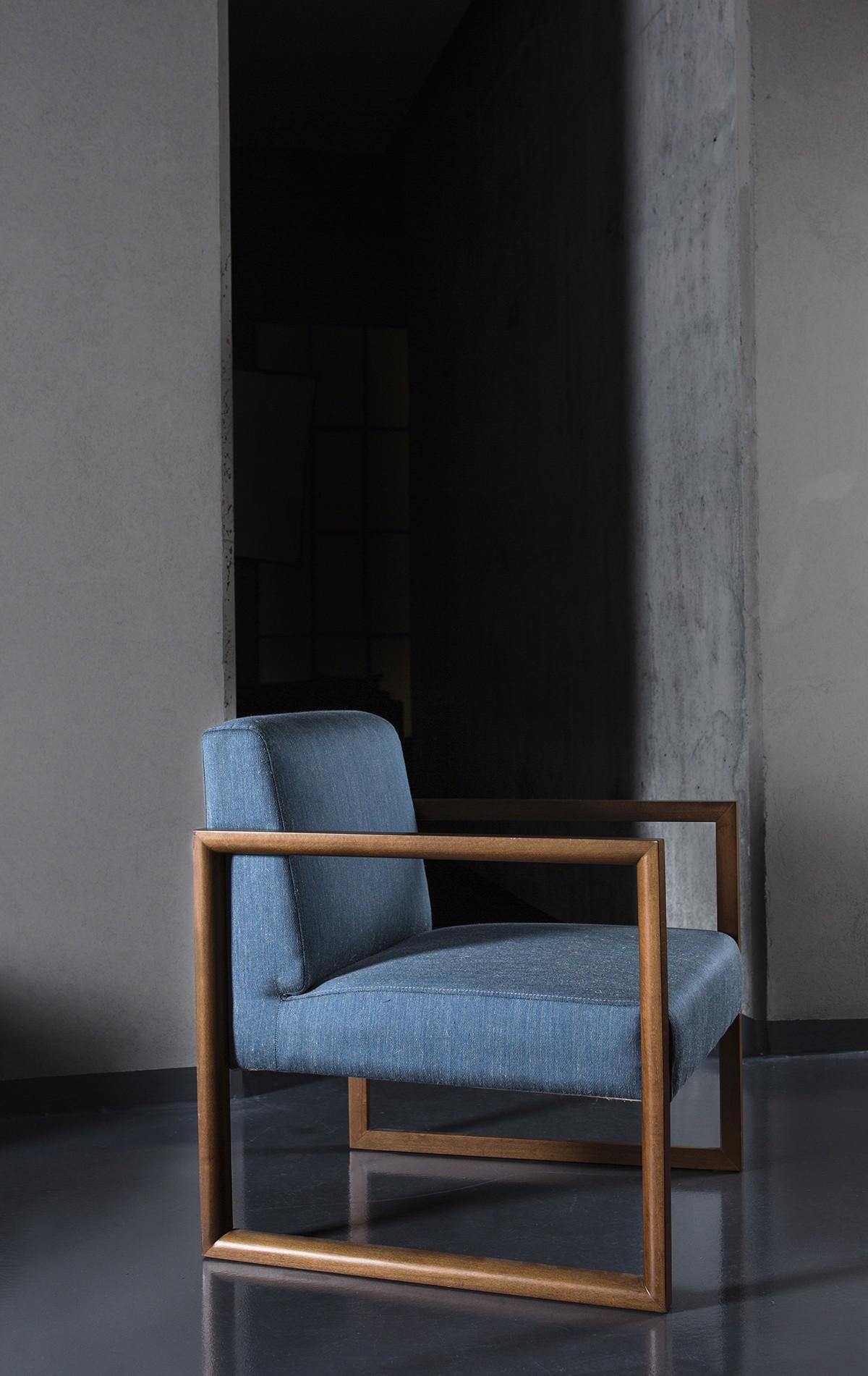 FRAME ARMCHAIR