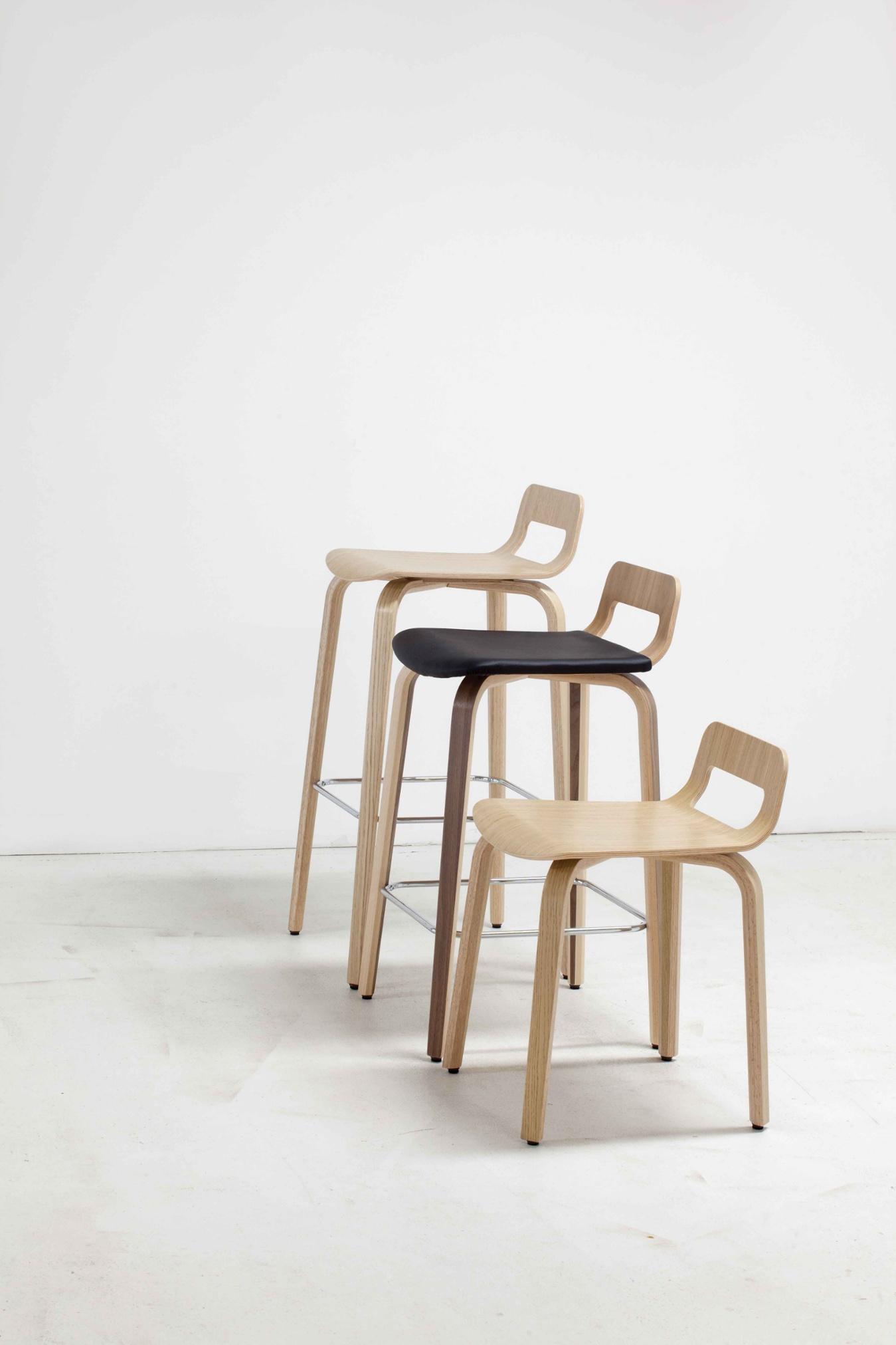 KORVET Medium Barstool KORVET Medium Barstool
