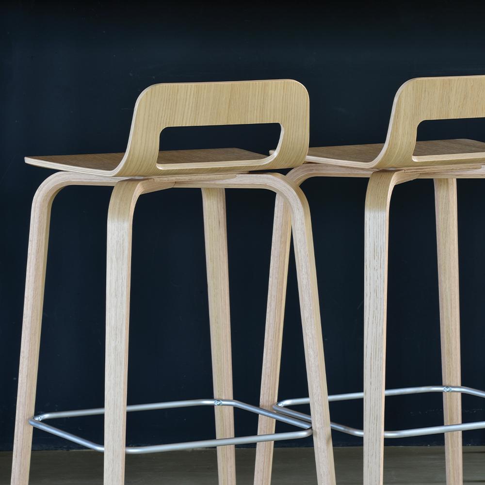 KORVET Medium Barstool KORVET Medium Barstool